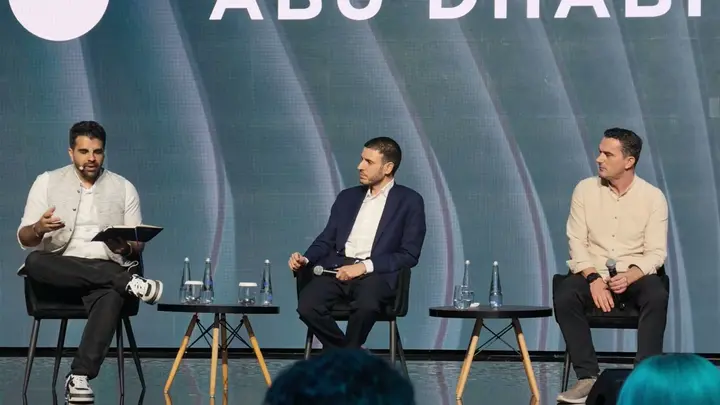 MetisJean at AI Everything Abu Dhabi: Alexander Haywood, right, on the main-stage panel When your AI gets switched off, day one